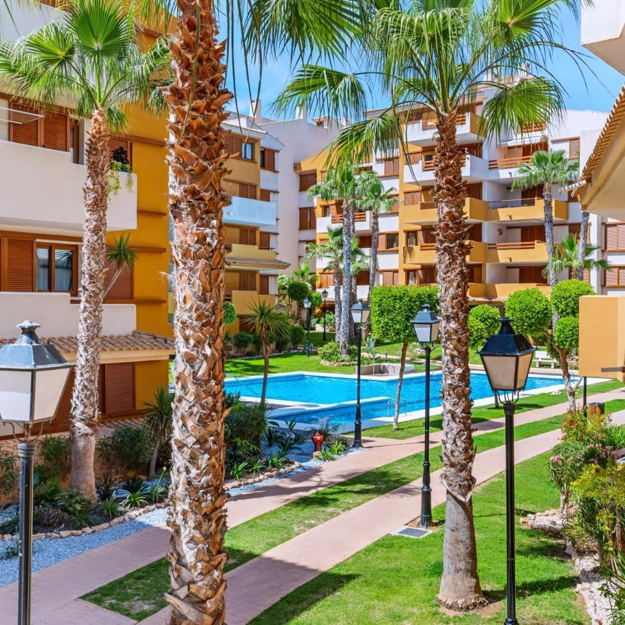 Olivia Sunny 2 Bedroom Apartament Punta Prima Torrevieja Extérieur photo
